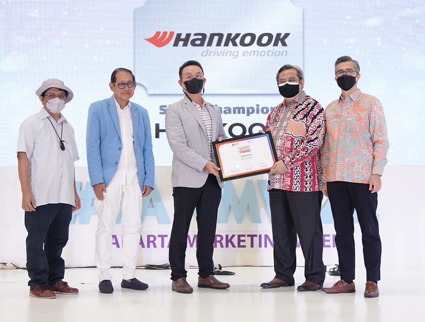هانكوك للإطارات تحقق الفائز الفضي في جائزة كيه براند الإندونيسية لعام 2022